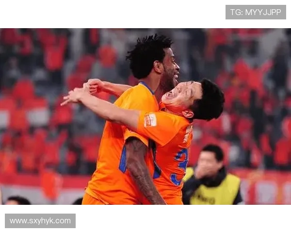 今日趣图：布鲁诺踢中卫真能行吗他的能力让人怀疑