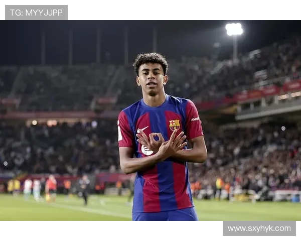 巴萨三叉戟分析：亚马尔稳居首发中锋与左翼位置竞争白热化